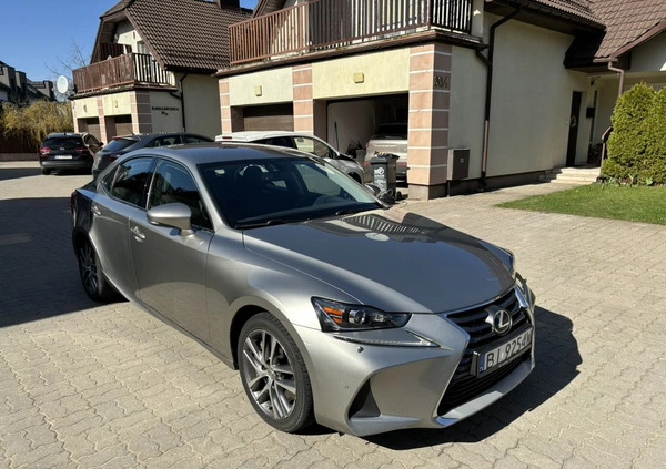 Lexus IS cena 87000 przebieg: 119413, rok produkcji 2017 z Białystok małe 631